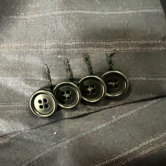 Isaia Custom Blue, Red Loro Piana SUPER 160, 15.5 Micron Wool Stripped 2Btn 44S - Picture 5 of 8